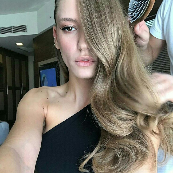 serenay sarikaya sac rengi ve modelleri 12