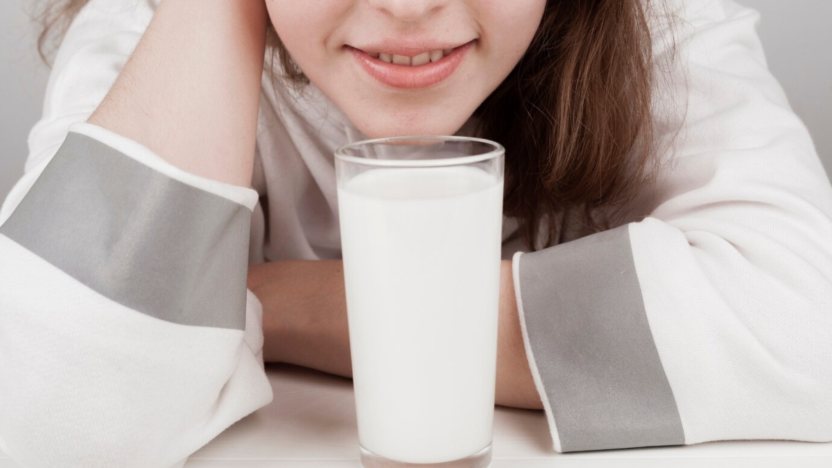 drinking milk 1 1721639814