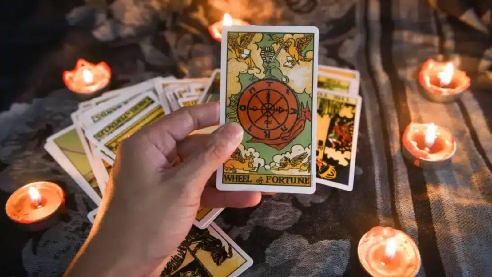 13 ekim tarot fali isminde e harfi olan biri aklini basindan alacak