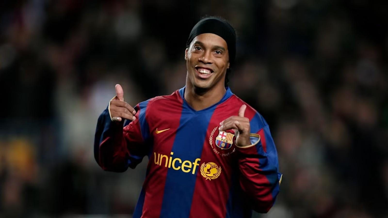 acun bombayi patlatti dunyaca unlu futbolcu ronaldinho survivor a geliyor