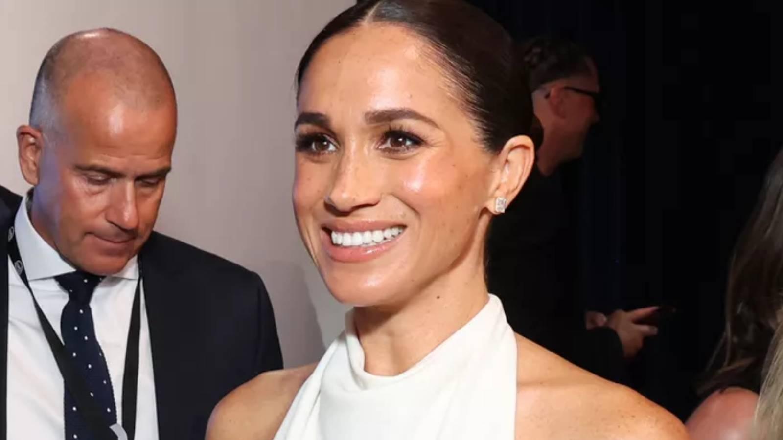 basit ve samimi bir kutlama olacak meghan markle 43 yasina giriyor