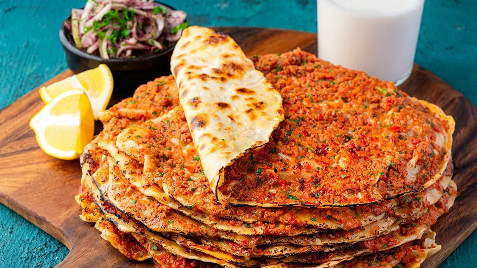 bayramda lahmacun yiyeceklere kotu haber fiyati dudak ucuklatti