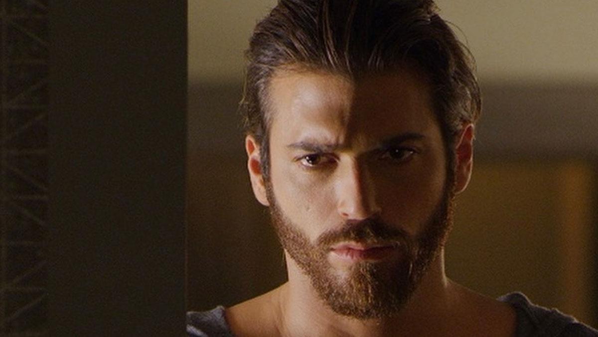 can yaman i yikan olum unlu isim cenaze icin apar topar turkiye ye geldi