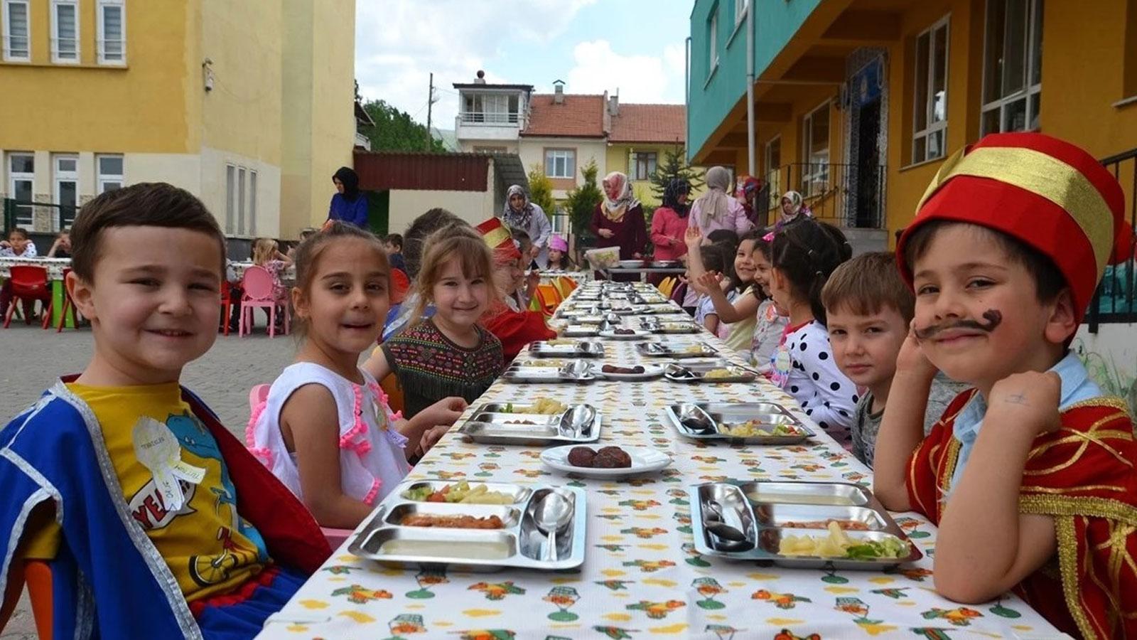 cocuklar oruc tutabilir mi oruc tutmanin cocuklara faydalari nelerdir