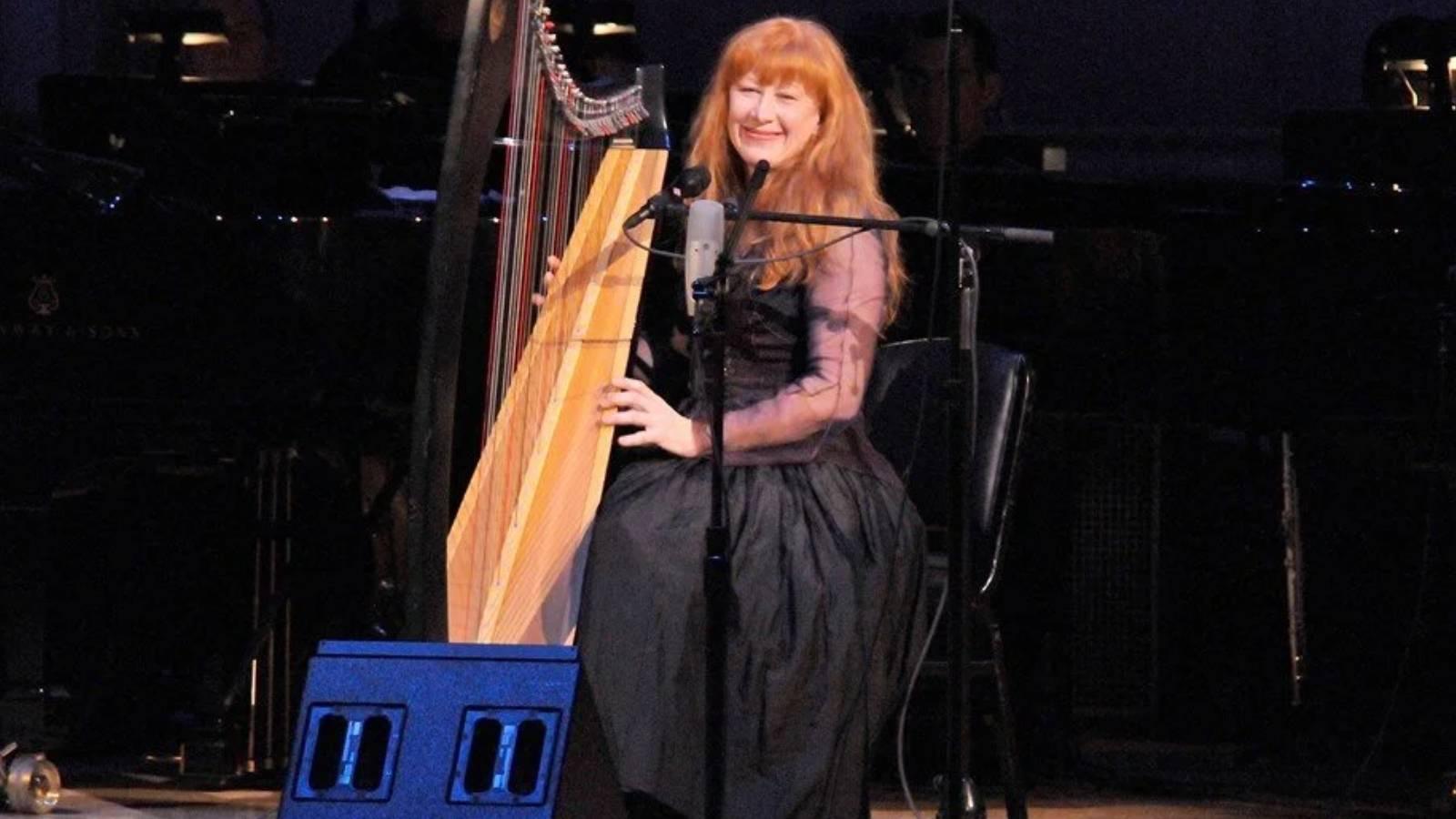 dunyaca unlu sanatci loreena mckennitt turkiye ye geliyor