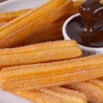 dunyanin en sevilen lezzetlerinden nefis ve citir churros tarifinin detayli hazirlanisi