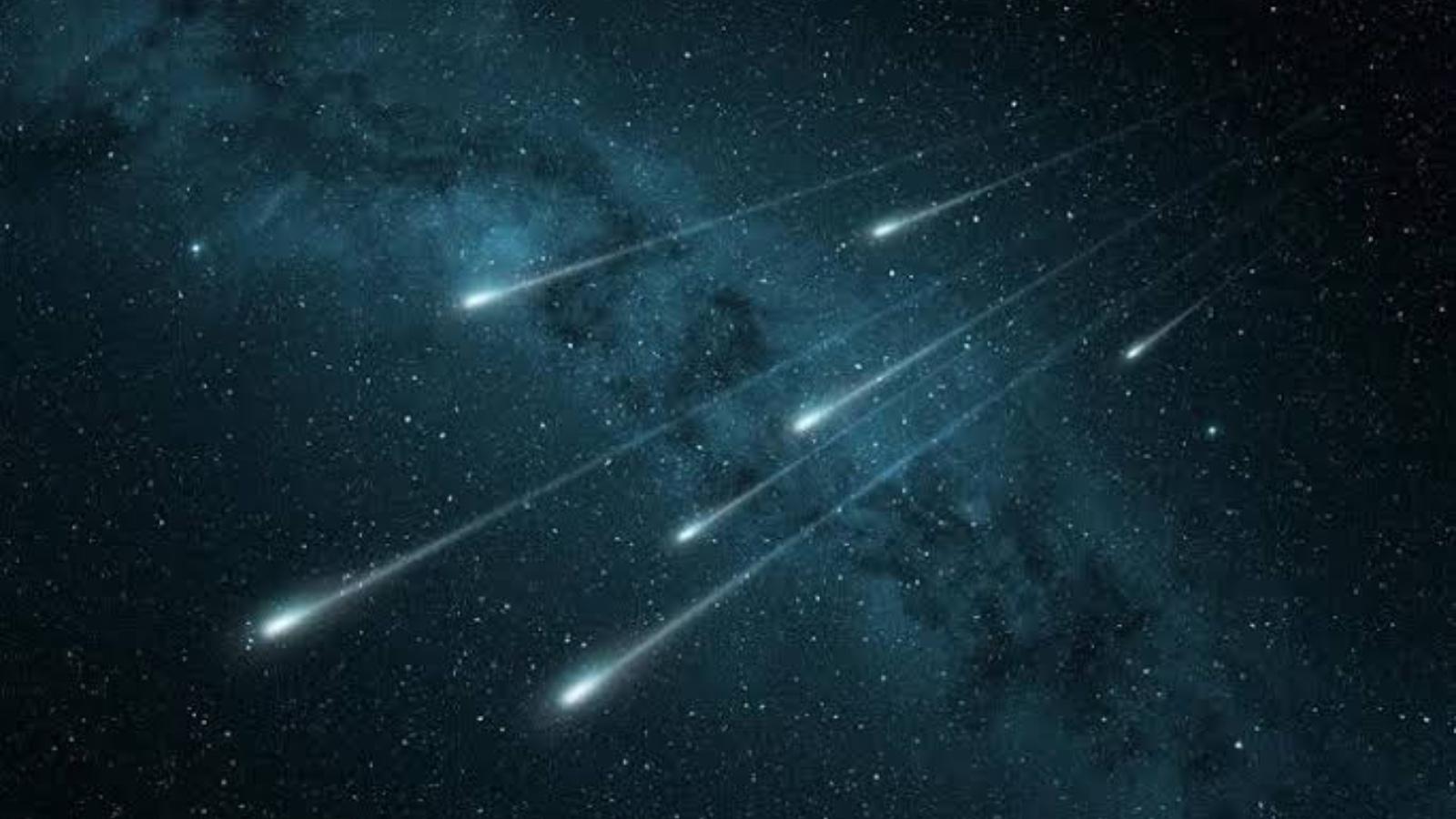 gokyuzunde essiz meteor dansi 2024 perseid meteor yagmuru ne zaman saat kacta perseid meteoru nedir en iyi nereden nasil izlenir