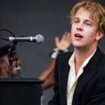 ingiliz sarkici tom odell antalya da ilk kez konser verecek