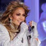 jennifer lopez den hayranlarini sasirtan karar sizi hayal kirikligina ugrattigim icin cok uzgunum