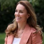 kanser tedavisi devam eden kate middleton dan yurek isitan mesaj