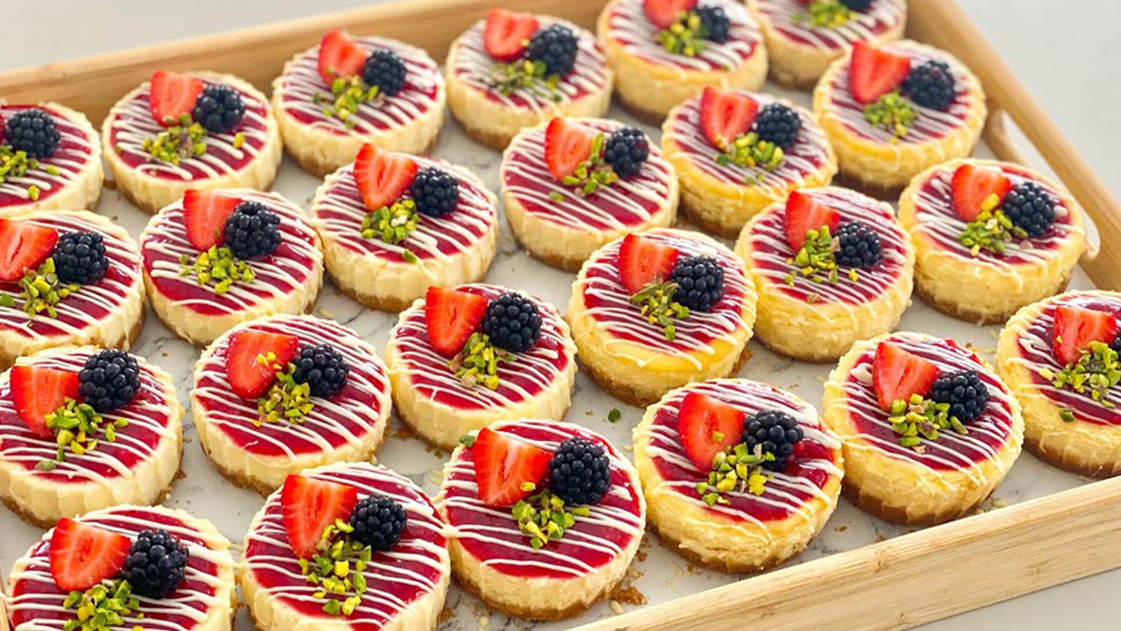 kendisi kucuk ama lezzeti buyuk damak catlatan mini cheesecake tarifi