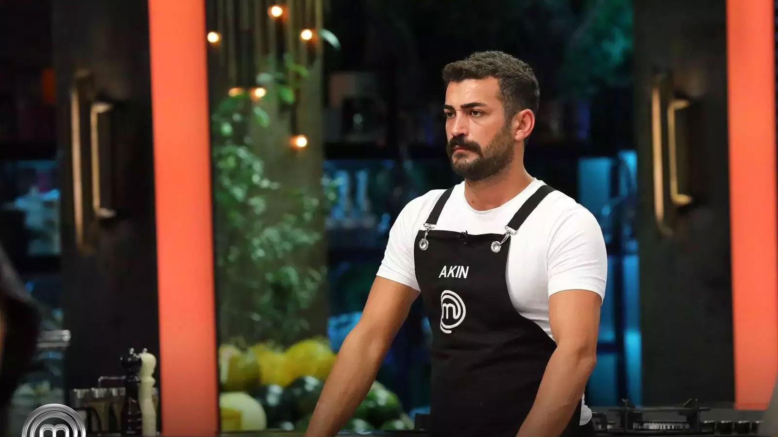 masterchef akin kimdir elendi mi masterchef turkiye akin kiziltas kac yasinda nereli