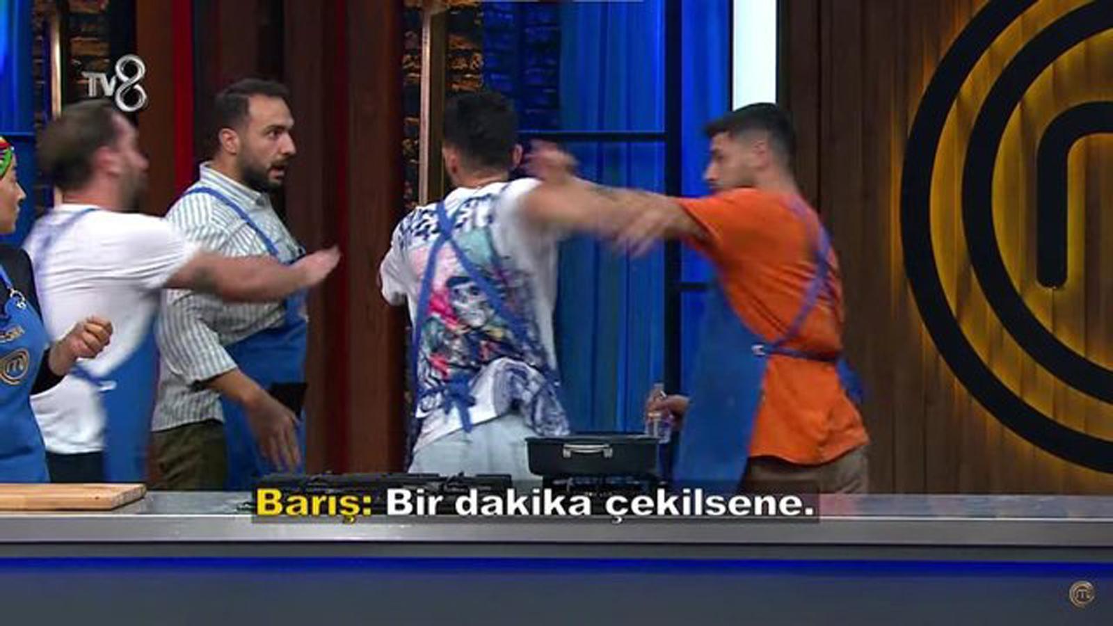 masterchefte olayli gece baris ve barbaros geriliminin ardindan somer seften sert uyari onlugunu cikariyorsun