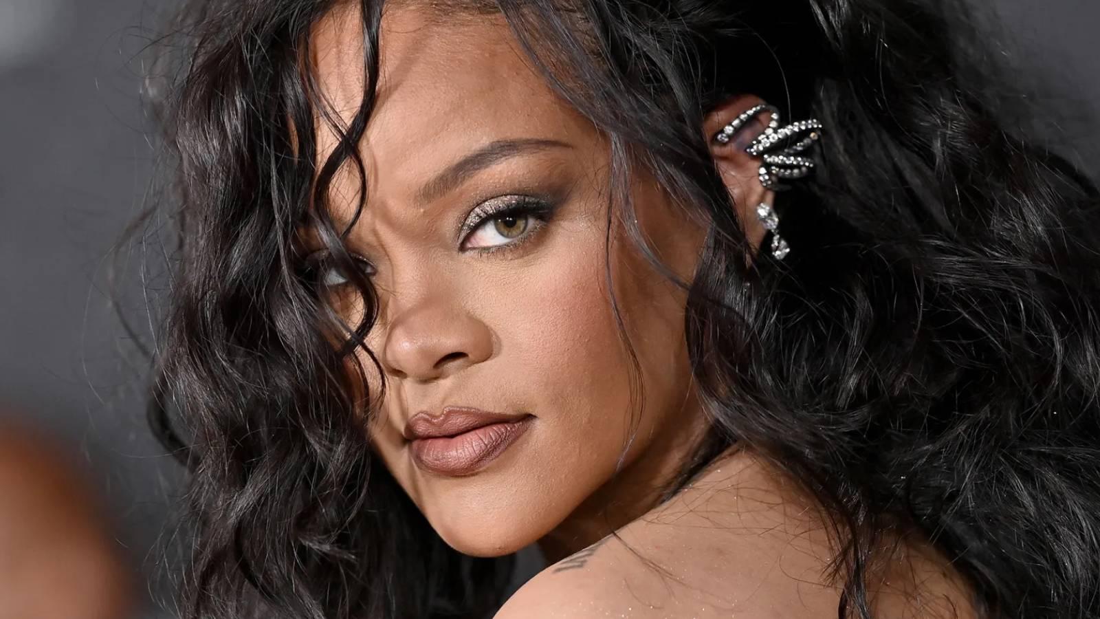 rihanna dan yillar sonra gelen sasirtici itiraf bir anne olarak pismanim