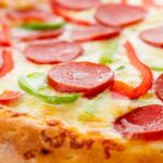 sevilen markalari aratmayan ev usulu pizza tarifi