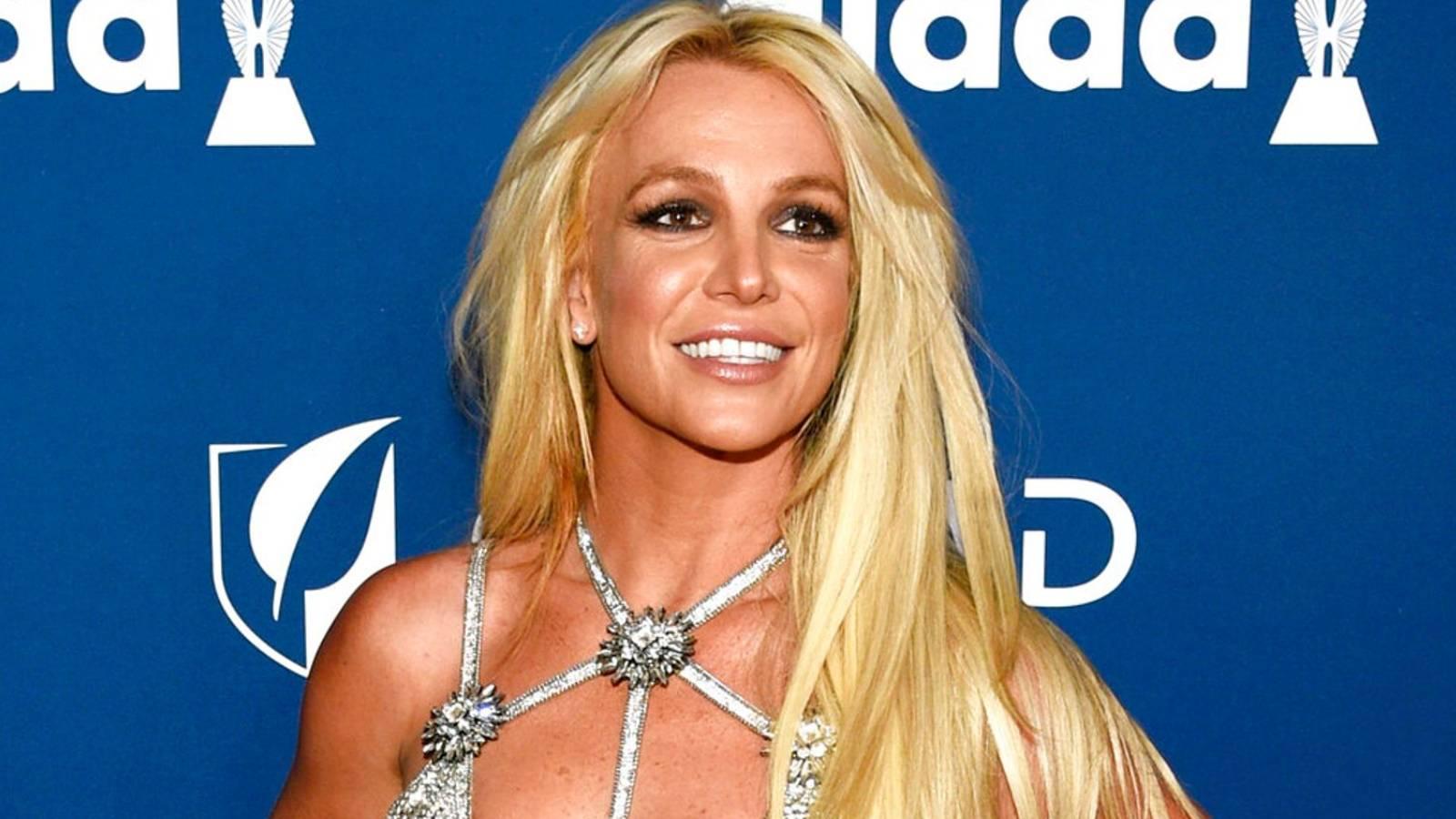 sinir krizi geciren britney spears ortaligi birbirine katti