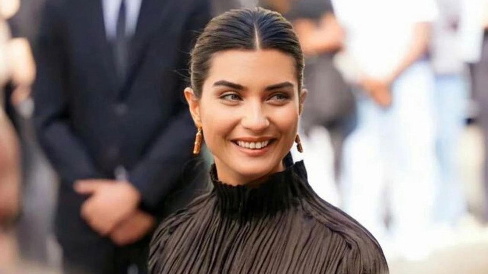 tuba buyukustun un eski esi de oyuncu cikti yasi memleketi ve boyu arastiriliyor