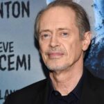 unlu oyuncu steve buscemi yuruyus yaparken saldiriya ugradi