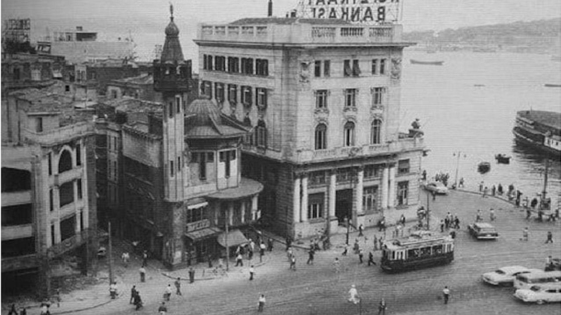 66 yil once yikilan merzifonlu kara mustafa pasa camii karakoy camii tarihi