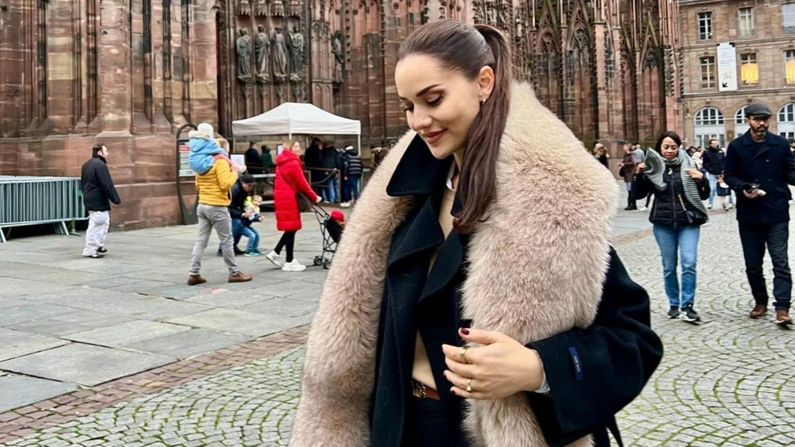 Fahriye Evcen'in kürkü gerçek mi?