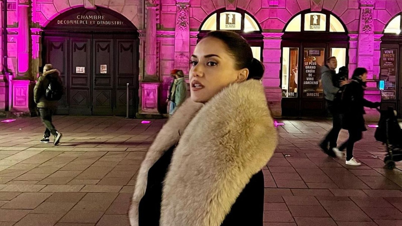 Fahriye Evcen'in kürkü gerçek mi?