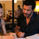 Hande Ercel ve Baris Arducun sahneleri sosyal medyayi ayaga kaldirdi Allah Gupseye sabir versin