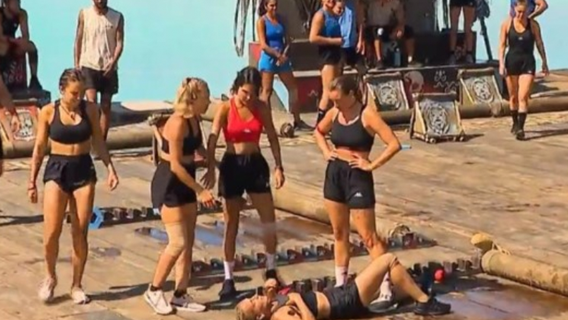 Survivor 26 Subat 2025 dokunulmazlik oyununu kim kazandi Eleme adayi kim oldu