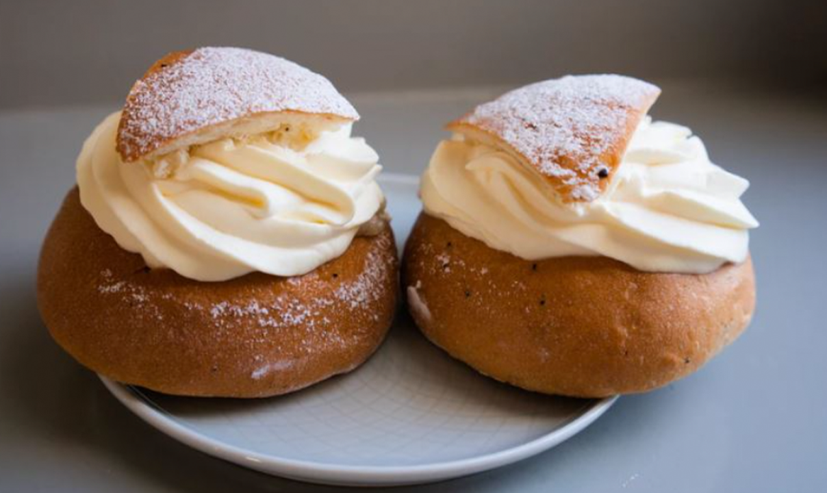 Yiyeni sasirtan Isvec kralini olduren tatli Tarcin ve bademle yapiliyor yiyenler mest oluyor Semla tatlisi