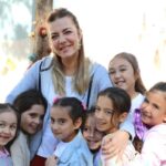 burcu kara dan anlamli hareket kahramanmaras depreminden etkilenen cocuklarla bulustu