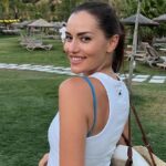 fahriye evcen in tatil paylasimlari rekor kirdi