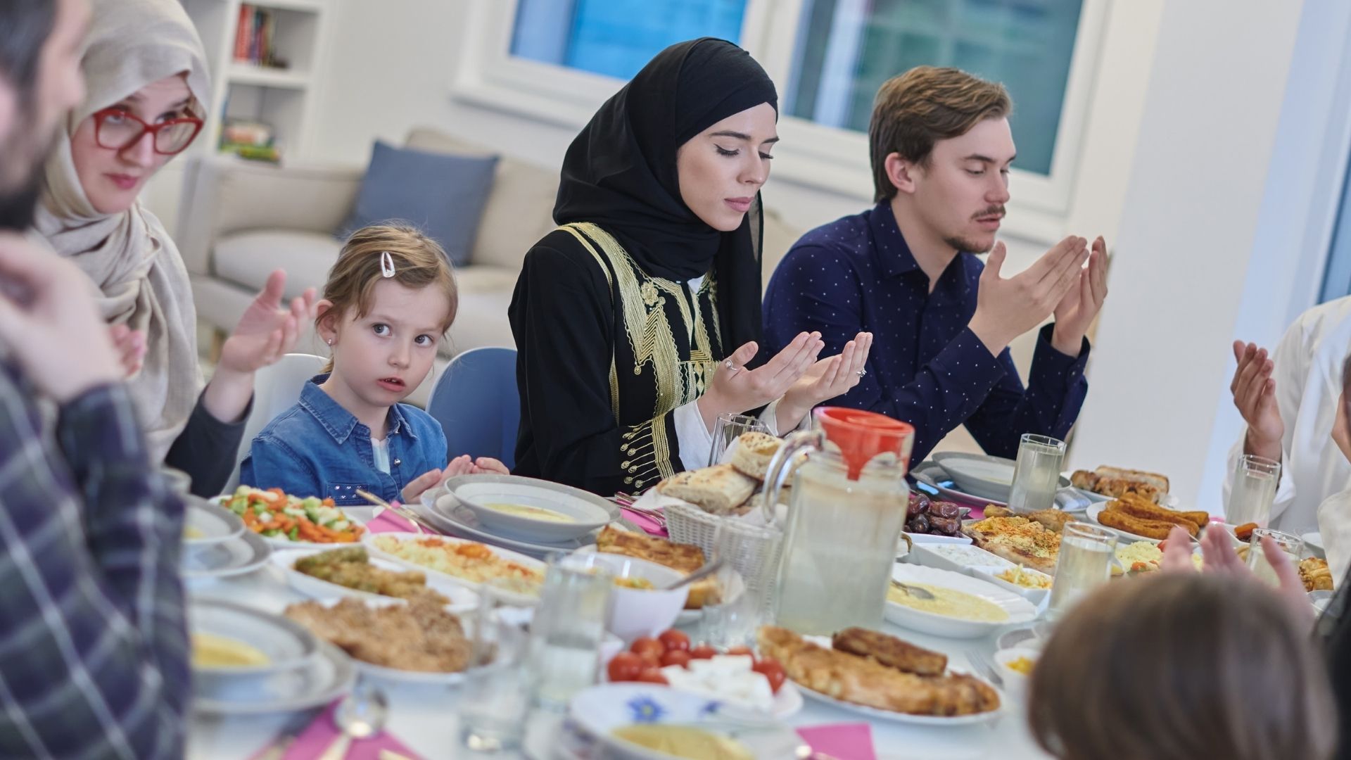 iftar ve sahur duası nedir, iftar ve sahurda ne söylenir, hangi dua okunur