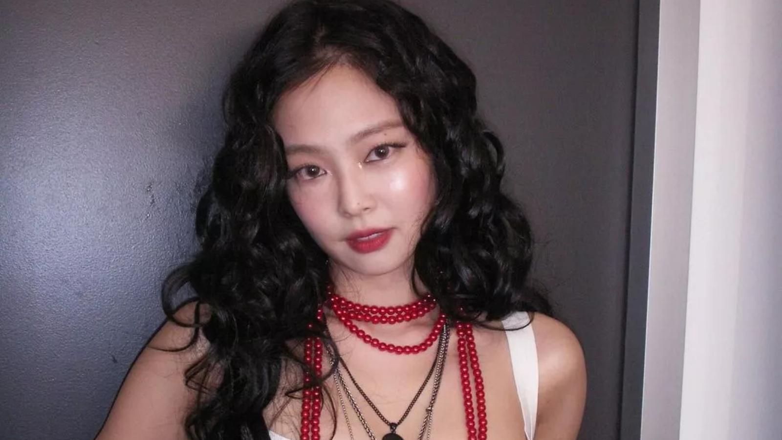 k pop yildizi jennie nin favori manikur trendi aura tirnaklar