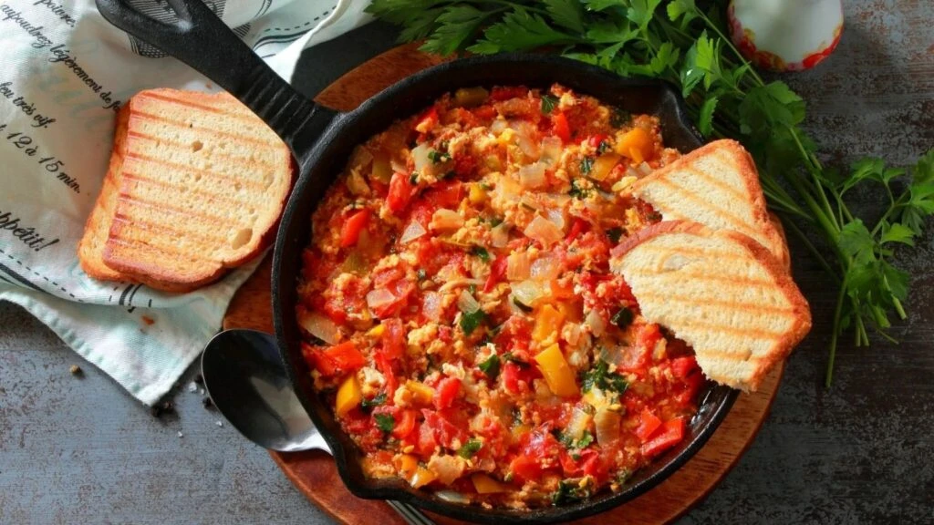 kaşarlı menemen