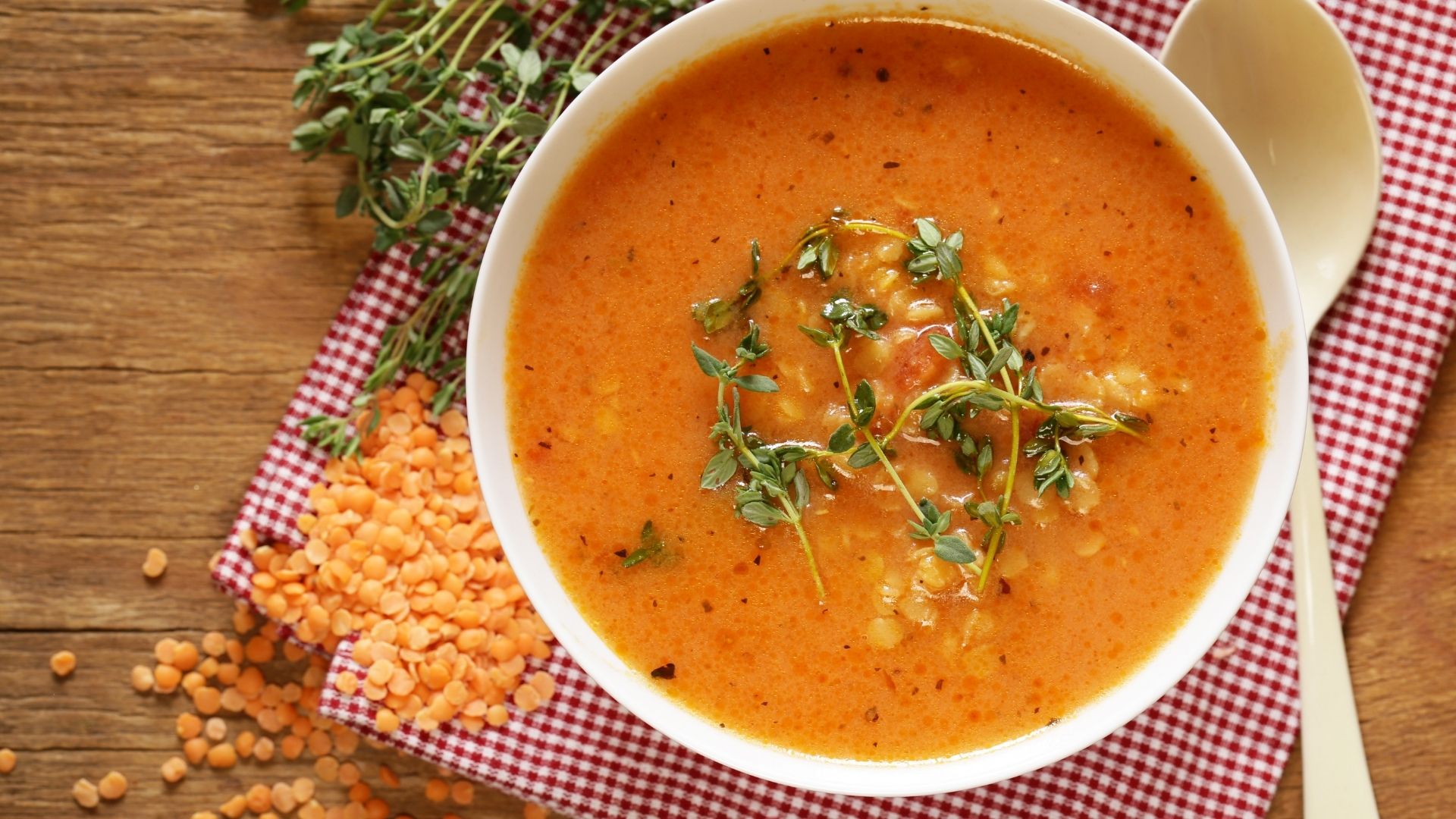 mercimek çorbasının yanına ne gider