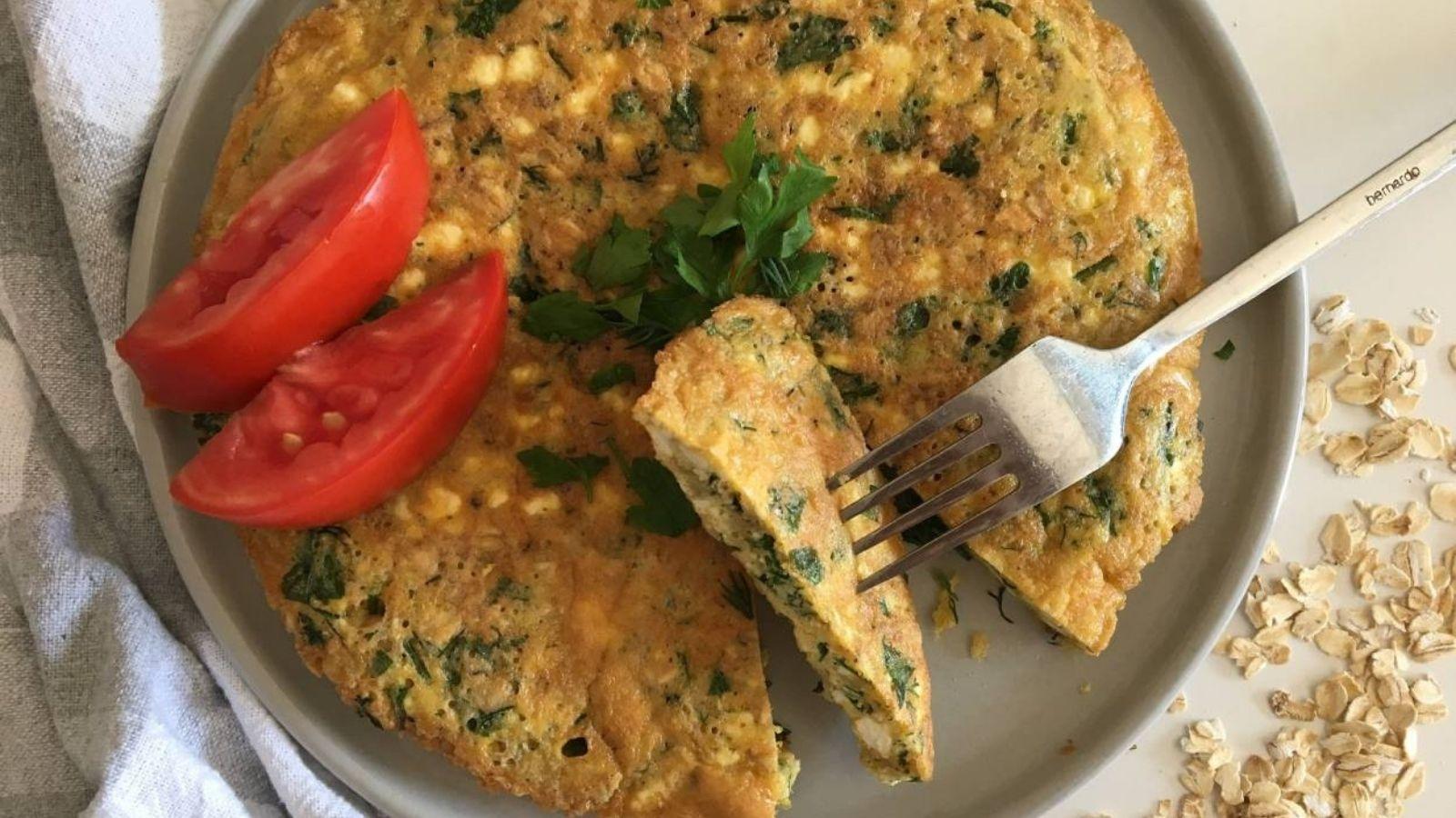 saglikli ve dusuk kalorili yulafli omlet tarifi uzun sure tok tutuyor