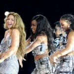 shakira nin konserleri adeta bir parti atmosferinde geciyor konserlerine akin ediyorlar